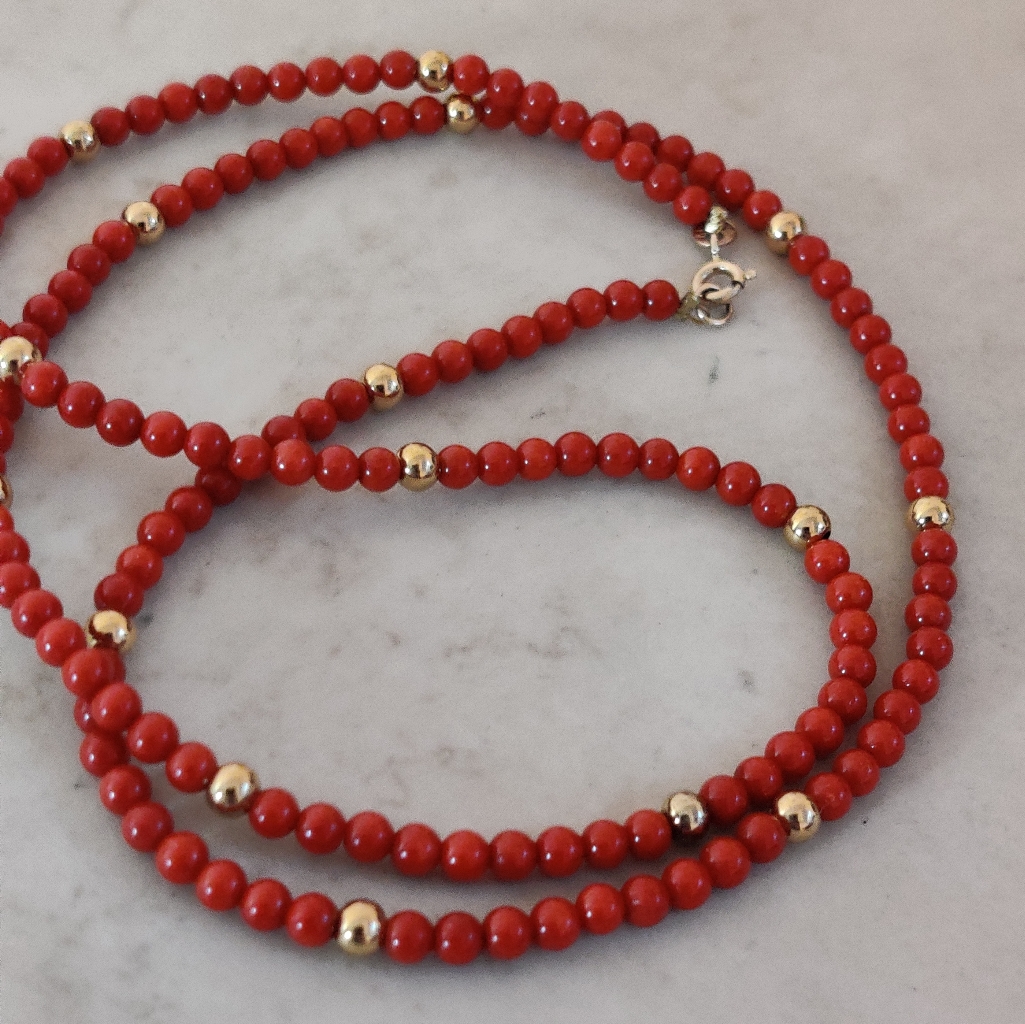 Vintage 10k Gold & Genuine Mediterranean Oxblood Red Coral Necklace